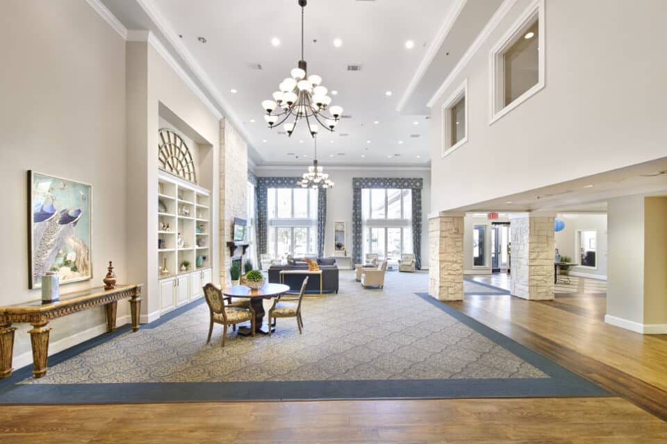 front lobby at Oaks at Flower Mound