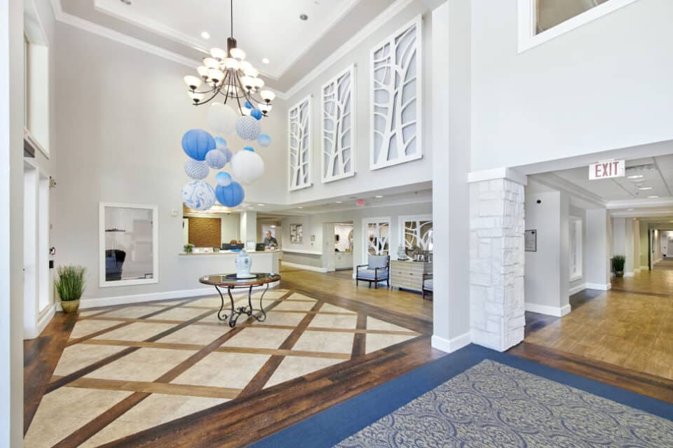 front lobby and receptionist desk at Oaks at Flower Mound